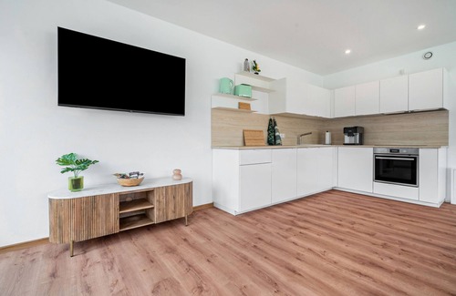 Feldberger Seenlandschaft Apartment | Apartment 'An Der Alten Bäckerei' with Lake View, Private Garden and Wi-Fi