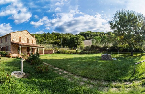 Montecatini Val di Cecina Apartment | Apartment In Tuscan Villa