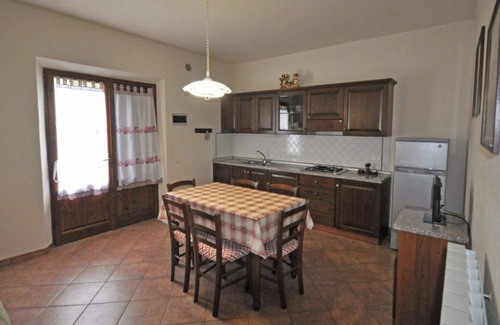 Montecatini Val di Cecina Apartment | Apartment '5' with Shared Pool, Wi-Fi and Air Conditioning