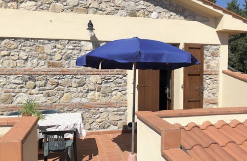 Montecatini Val di Cecina Apartment | Apartment '2' with Shared Pool, Wi-Fi and Air Conditioning