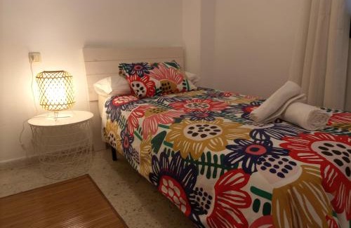 La Linea de la Concepcion Apartment | Apartamento playa de Levante