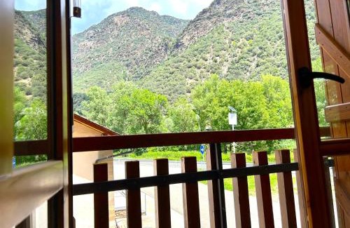 Escalo Apartment | Apartament de muntanya i lluminós by RURAL D'ÀNEU