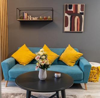 Bacau Apartment | Apartament Delux 40 m2 cu parcare gratuită, lângă Arena Mall in Centru Bacău - ideal pentru cupluri sau business