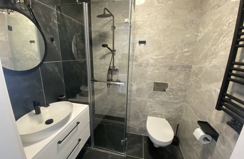 Uniescie Apartment | APARTAMENT DWUPOZIOMOWY
