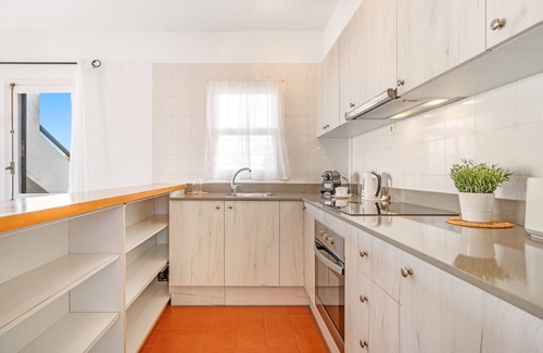 Arenal d'en Castell Apartment | Apartamento La Brisa By Escape Home
