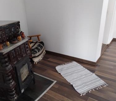Pojorita House | Apartament la casa pe Transrarau