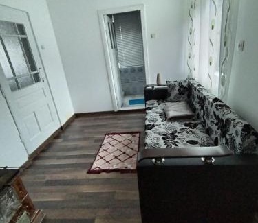 Pojorita House | Apartament la casa pe Transrarau