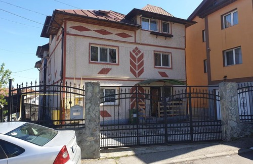 Ramnicu Valcea Apartment | Apartament Mansarda Venus