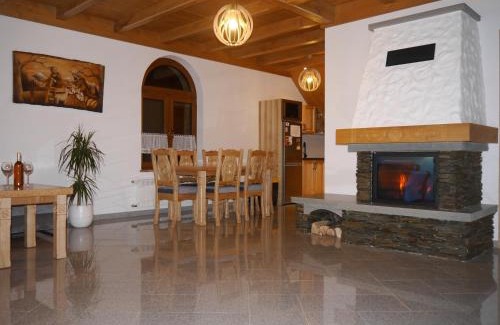 Czorsztyn Apartment | Apartament Modrzewiowy Raj