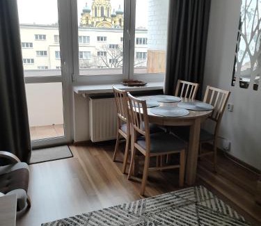 Nowa Praga Apartment | Apartament Praski 5 minut od metra i starego miasta spacerem do zoo i Konesera