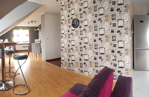 Tarnowskie Gory Apartment | Apartament Premium ATTIC Studio