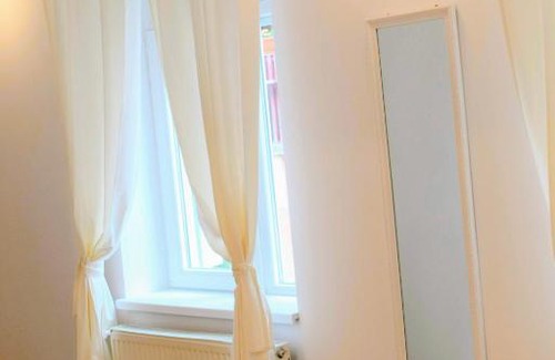 Historic Center Apartment | Apartament Turnul Pielarilor Studios