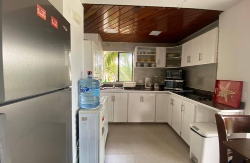 Punta Hansa House | Apartamento 201 Bay Point, Prime Location