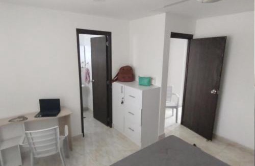 Comuna 3 Apartment | Apartamento 802 Papiros