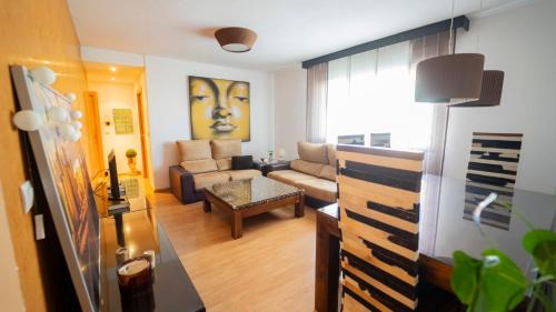 Alhendin Apartment | Apartamento Alhambra a 8 minutos de Granada, con Parking y Piscina