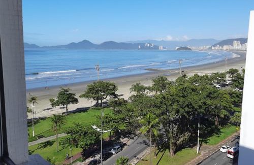 Embare Apartment | Apartamento amplo e charmoso, frente ao mar.