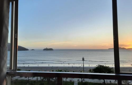 Embare Apartment | Apartamento amplo e charmoso, frente ao mar.