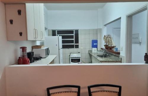 Embare Apartment | Apartamento amplo e charmoso, frente ao mar.