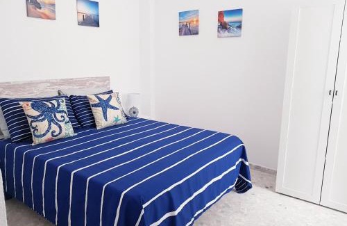 Conil de la Frontera City Center Apartment | Apartamento Conil Playa & céntrico, con Aire Acond y WIFI -SOLO FAMILIAS Y PAREJAS-