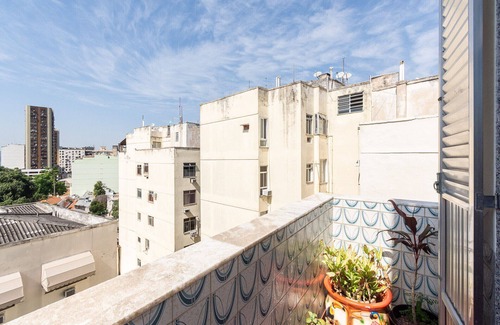 Catete Apartment | Apartamento c WiFi a 900m da Praia do Flamengo/RJ