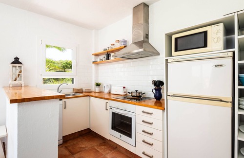 Arenal d'en Castell Apartment | Apartamento Can Harmonia - Arenal den Castell