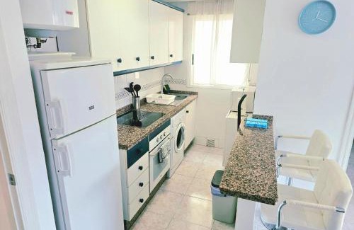 Santa Pola Apartment | Apartamento con terraza, piscina y playa a 400m
