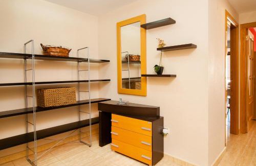 San Juan de Alicante Apartment | Apartamento de 4 dormitorios muy céntrico en San Juan Pueblo a tan sólo 2,5 km de la playa de San Juan y Muchavista