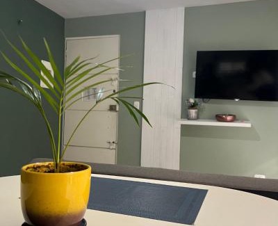 La Tebaida Apartment | Apartamento de Vacaciones con Piscinas y Jacuzzi - Perfecta para Grupos - By Molca Travel