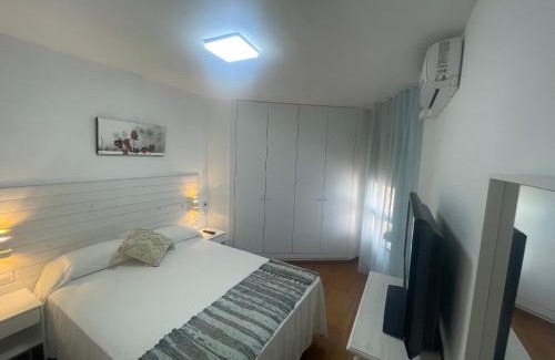 Cadiz Apartment | Apartamento La Mar de Cerca. Terraza vistas Mar. 1ª Linea Playa