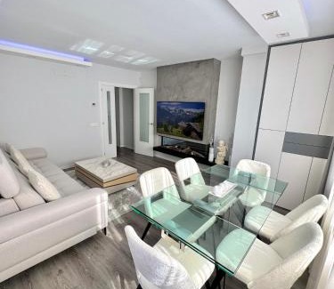 Vicalvaro Apartment | APARTAMENTO LUXURY