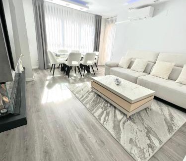 Vicalvaro Apartment | APARTAMENTO LUXURY