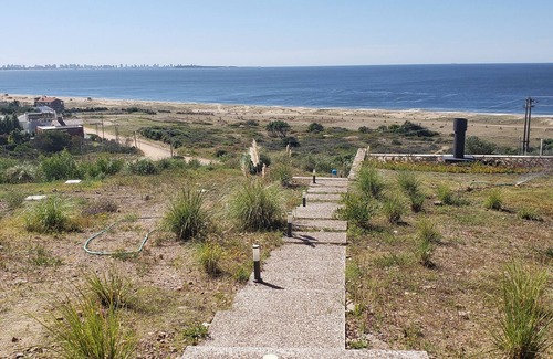 Punta Ballena Condo | Apartamento moderno con vista al mar.