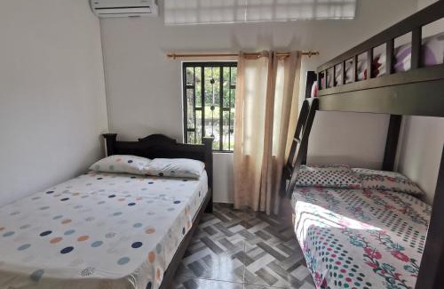 Honda Apartment | Apartamento moderno con AC y WiFi Ideal para grupos