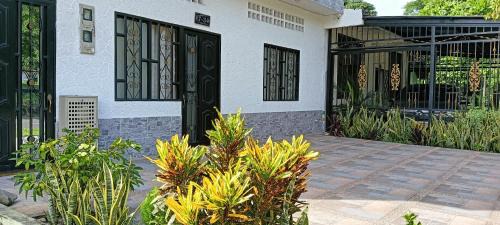 Honda Apartment | Apartamento moderno con AC y WiFi Ideal para grupos