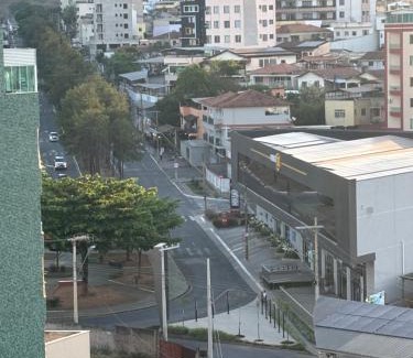 Joao Monlevade Apartment | Apartamento novinho e central - 2 ou 3 quartos, 2 banheiros, elevador e estacionamento