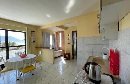 Ingleses do Rio Vermelho Apartment | Apartamento para 4 pessoas, frente ao mar