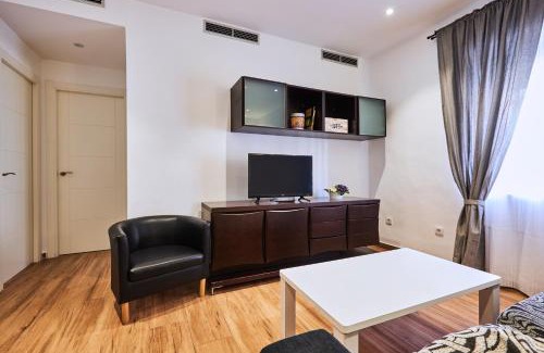 Prado Sancho Apartment | Apartamento próximo Muralla Ávila by Alterhome