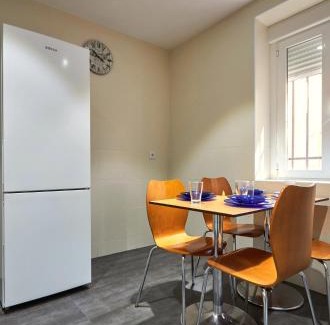 Prado Sancho Apartment | Apartamento próximo Muralla Ávila by Alterhome