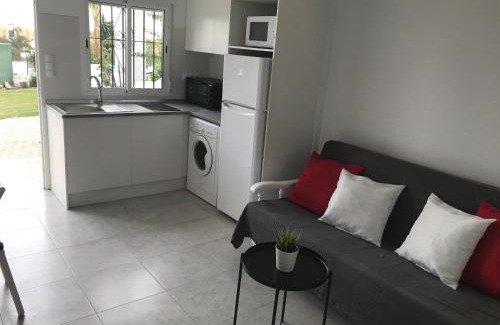 Vera Beach Apartment | Apartamento VenAVera Playa VERA COLINA Apto. 4 Bajo Piscina Muy Tranquilo WIFI