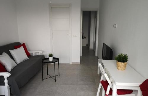 Vera Beach Apartment | Apartamento VenAVera Playa VERA COLINA Apto. 4 Bajo Piscina Muy Tranquilo WIFI