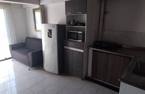 Villa Hermosa Apartment | Apartamento Vista Linda en la Mitad de Medellin