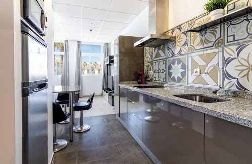 Salobrena Apartment | Apartamentos Avenida Tropical by Bossh