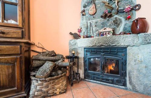 Villamiel House | Apartamentos & Casa Rural Boada con Jardin Interior y Barbacoa