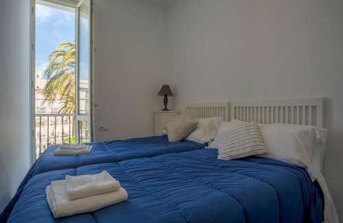 Old Town Apartment | Apartamentos El Capitan Veneno by Cadiz4Rentals