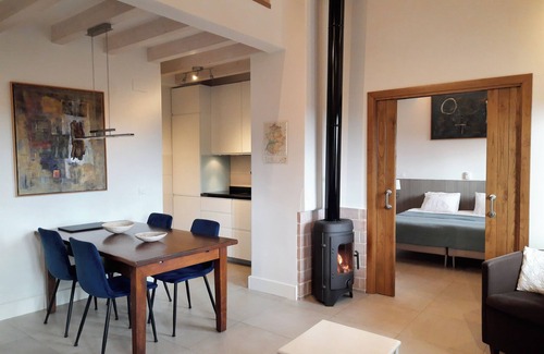 Cuacos de Yuste Condo | Apartamentos Entre Fuentes 80m2 in historical village Cuacos de Yuste, La Vera