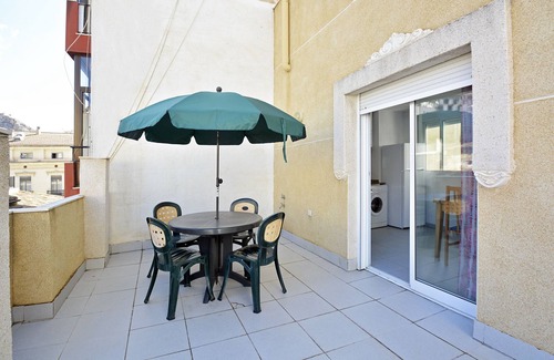 Alicante City Centre Apartment | Apartamentos Plaza, one bedroom penthouse with terrace