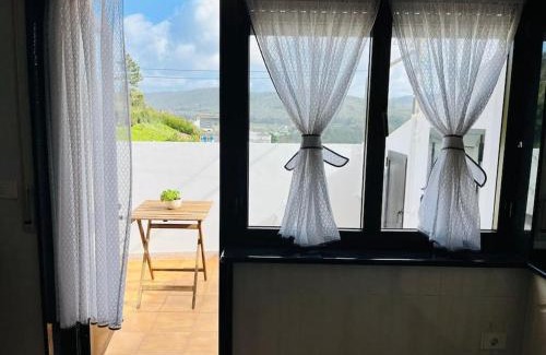 Porto do Barqueiro Apartment | Apartamentos Ría do Barqueiro - Gran apartamento completo con terraza en O Barqueiro