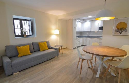 Santiago Apartment | Apartamentos Turísticos Hornillo AT-CC-00681