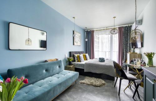 Marymount Apartment | Apartamenty MetroPark Krzemieniecka-Lux-next metro Słodowiec 10 min to center, free parking on the street