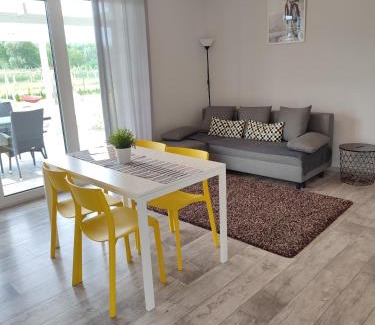 Wilga Apartment | Apartamenty Wilga spokojne miejsce z całorocznym jacuzzi i letnim basenem